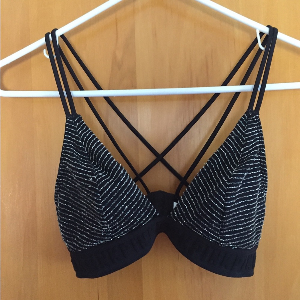 VS PINK Strappy Bralette